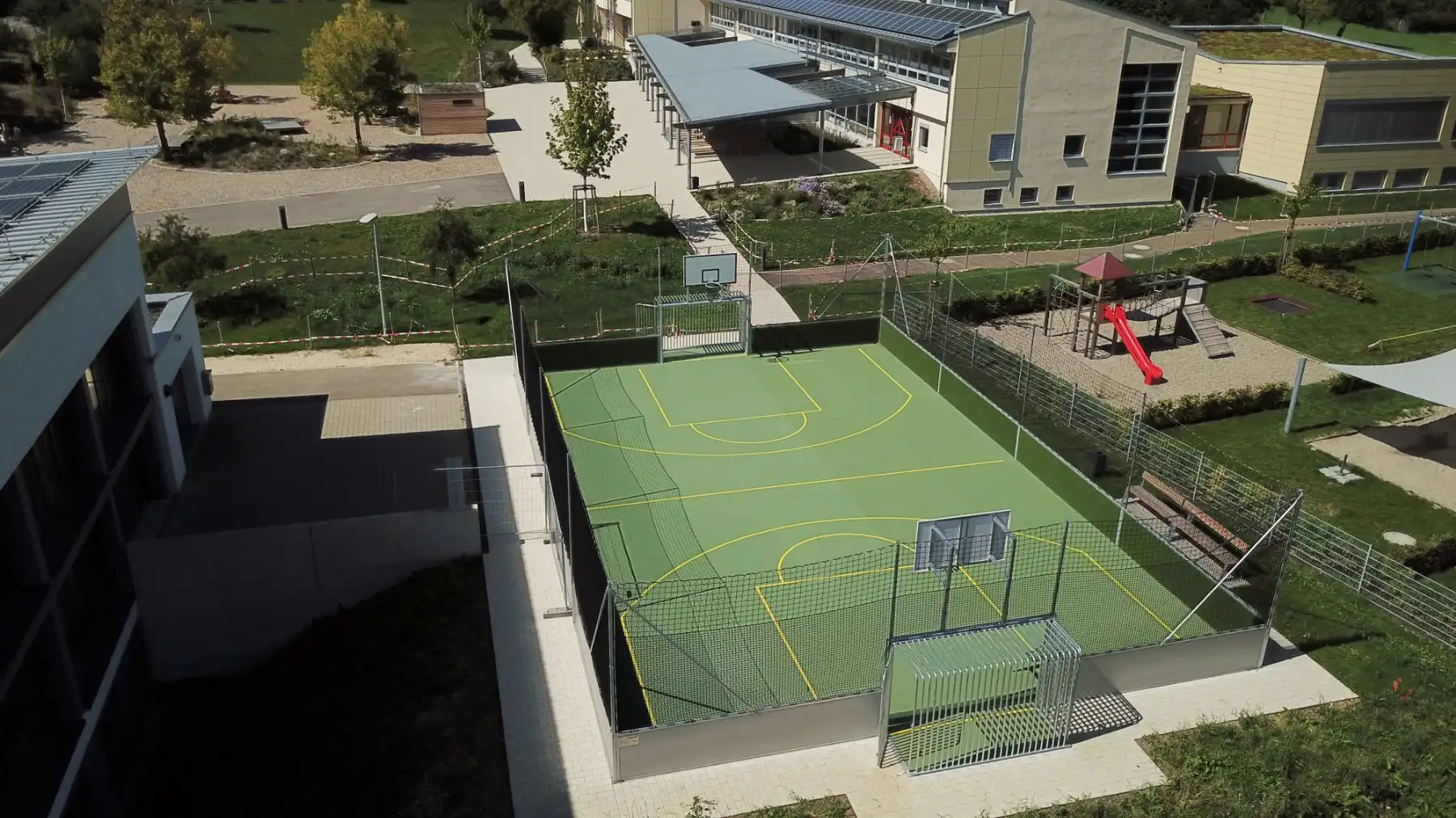 Hermaringen - DFB-Kleinspielfeld für Fuß- und Basketball